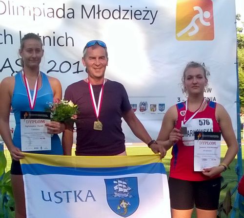 Po prawej - Joanna Markowska