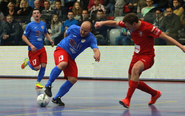 piast-red-dragons-dewucki