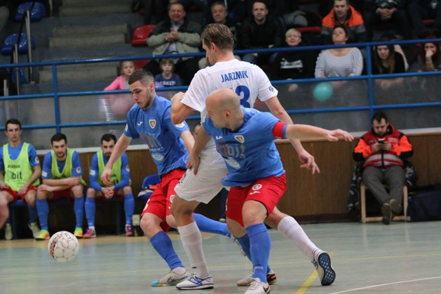 nova-piast-dewucki-grecz