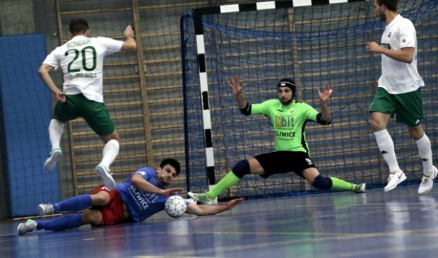 Pawe Grzzwa + Piast Gliwice